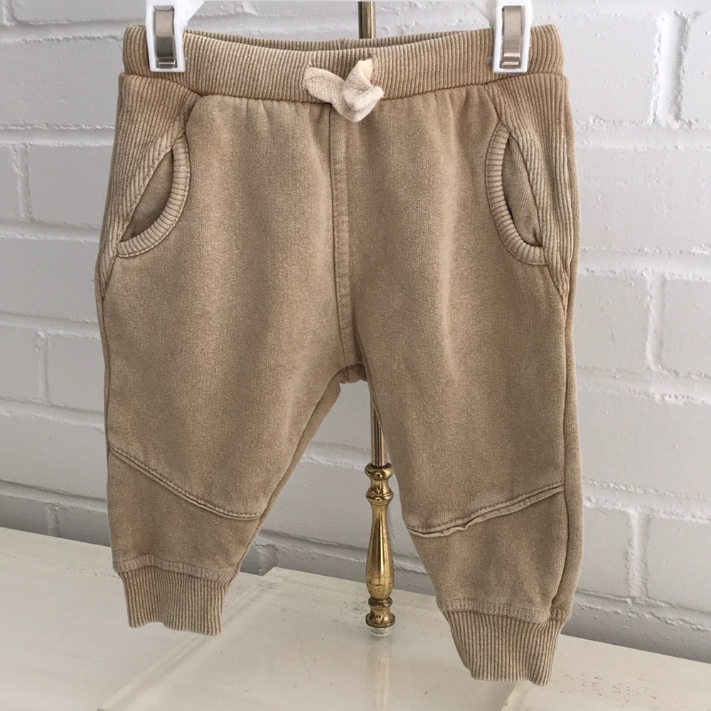 zara casual comfy beige baby boy joggers sweatpants size 3-6 months